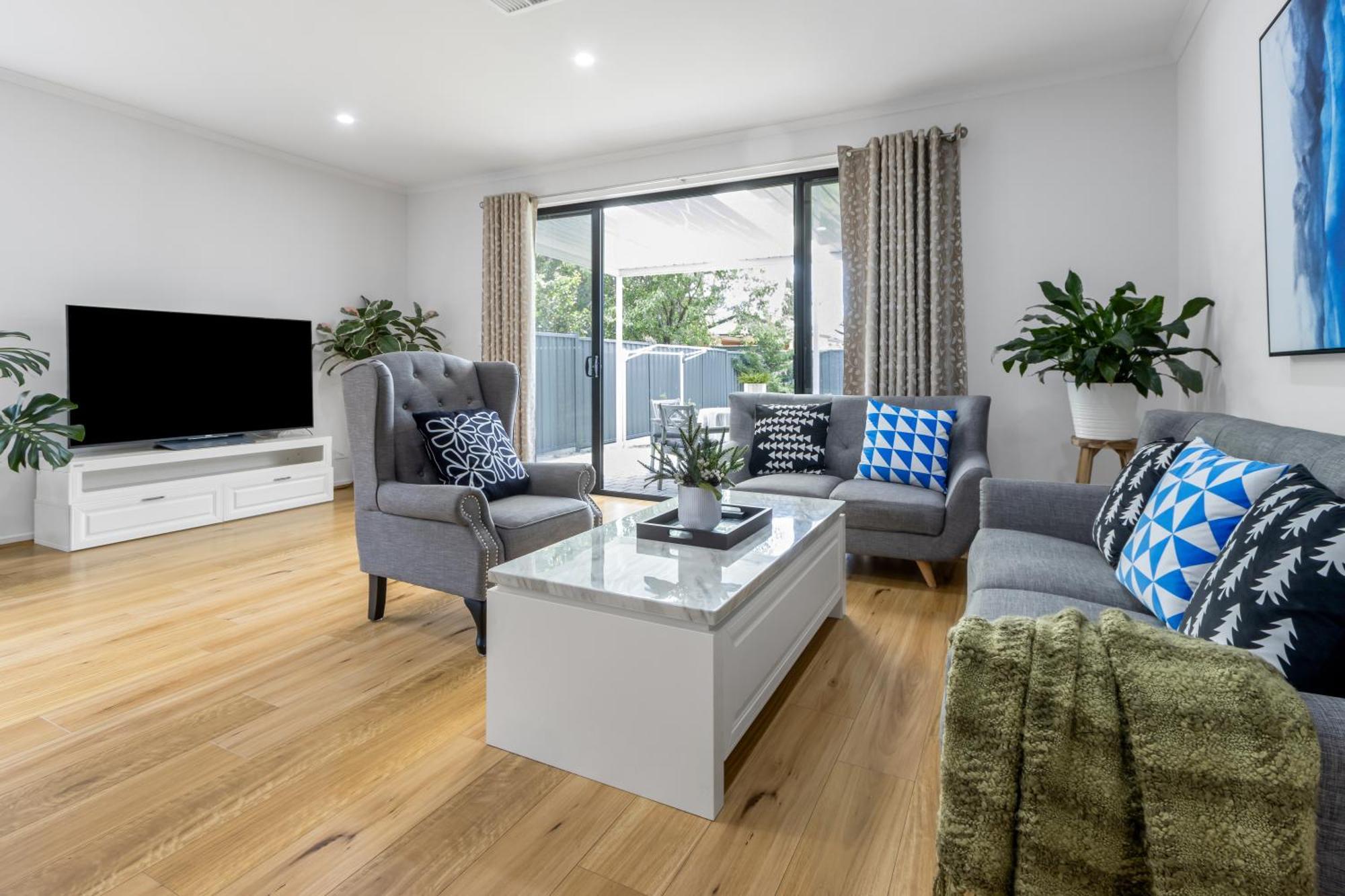 Entire 2 Storey In Tranmere * Campbelltown