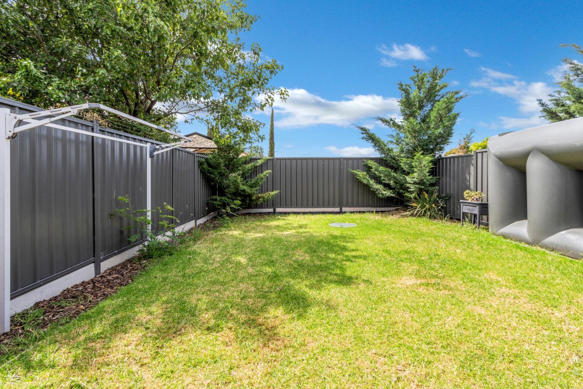 Entire 2 Storey In Tranmere *